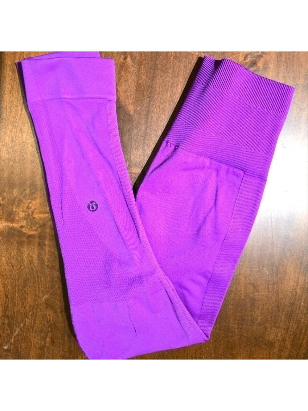 Lululemon zone crop compression violet purple